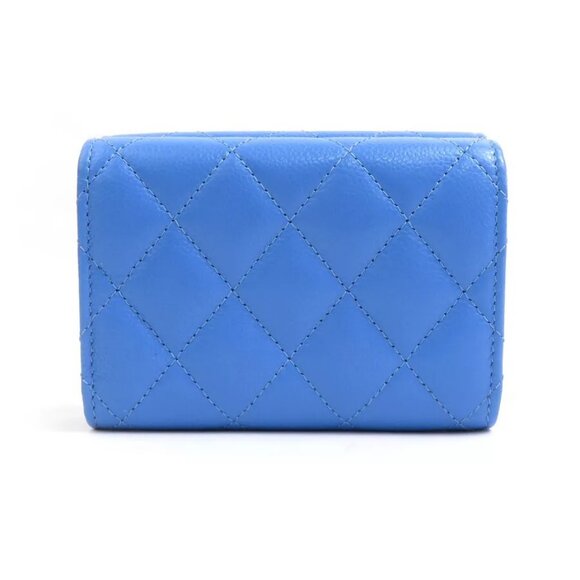 Auth CHANEL Matelasse Trifold Wallet Blue Leather/Silvertone - Picture 3 of 16